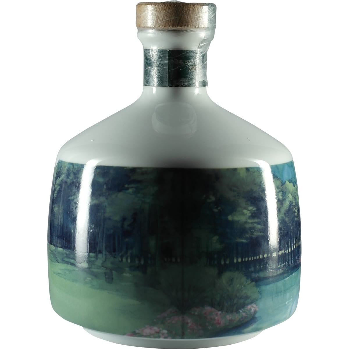 Suntory Pine Lake Golf Club Bottle 2